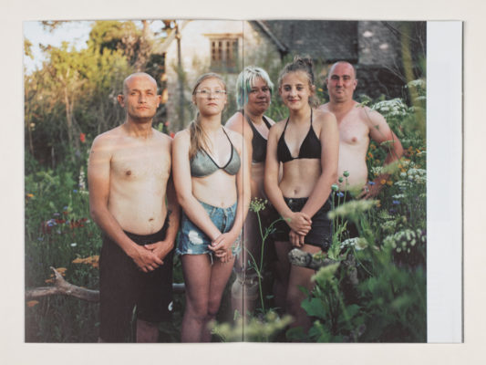 SIÂN DAVEY – THE GARDEN